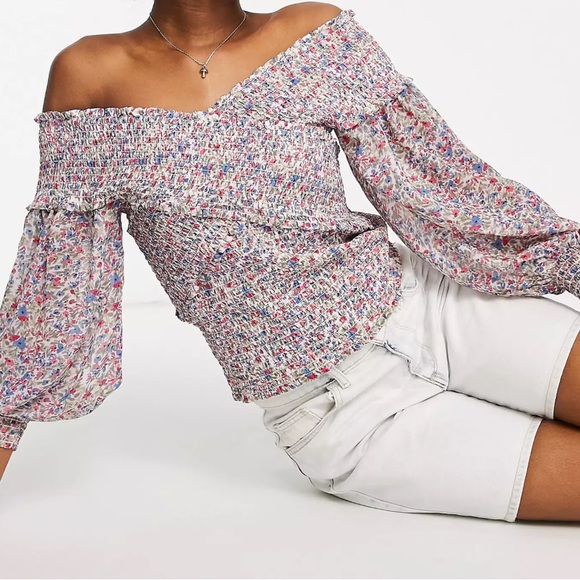 BB Dakota Tops - Bb Dakota || Bardot smocked chiffon top in floral